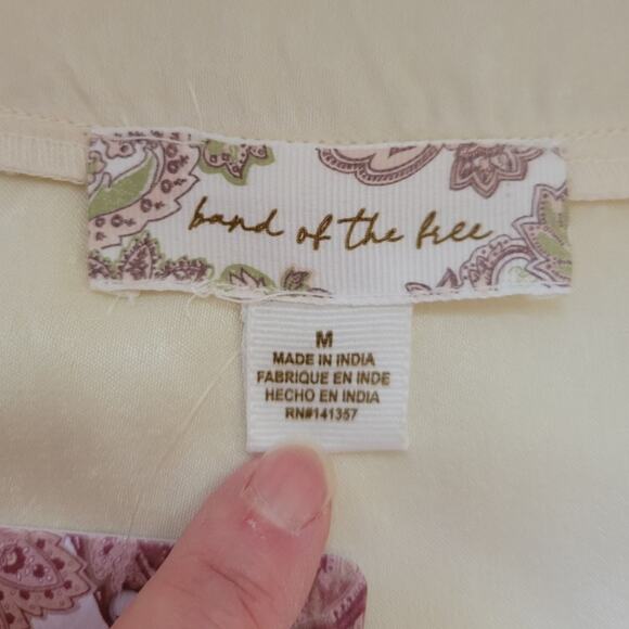 NWT Band of the Free Ivory V-Neck Blouse Long Balloon Sleeve Career Church - M - Picture 5 of 10